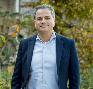 Een nieuwe directeur per 1-1-2026: Louis Oosterbaan